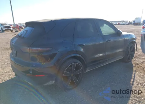 2019 Porsche Cayenne z USA, uszkodzony, nr VIN WP1AA2AY2KDA17460
